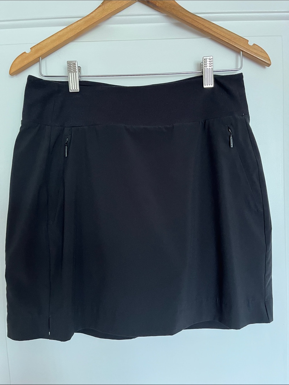 Athleta Black Women's Athletic Golf Tennis Skort - Sz 6 Versatile Activewear